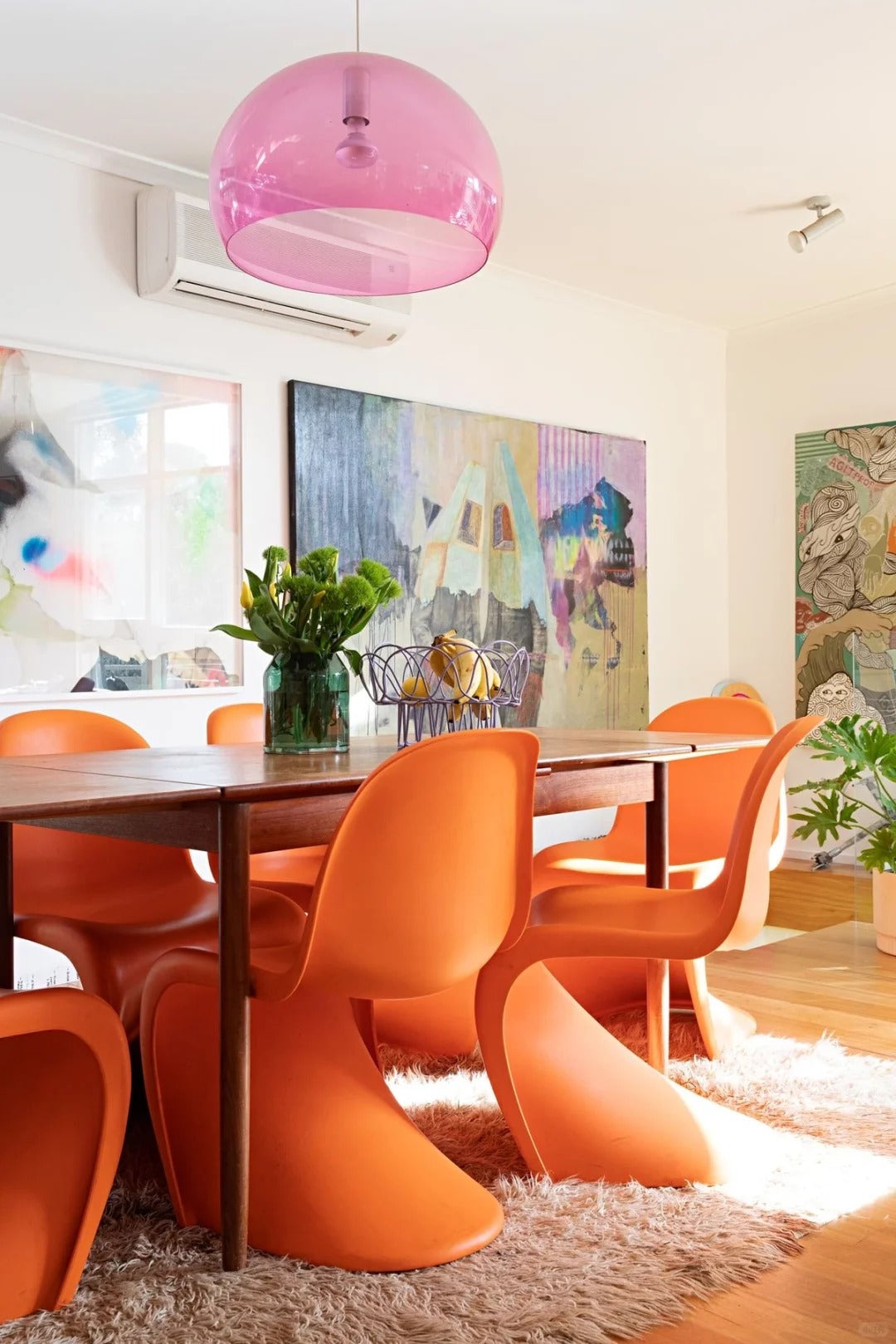 Panton Chair-The Triple Convergence of Technological Innovation, Aesthetic Revolution, and Cultural Symbols