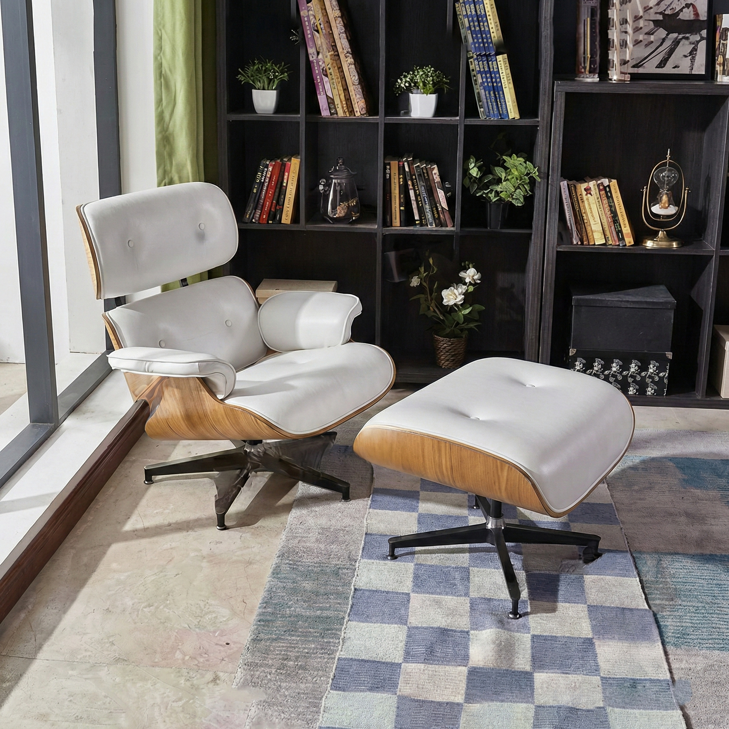 Sillón y otomana: un icono del diseño que combina lujo y comodidad