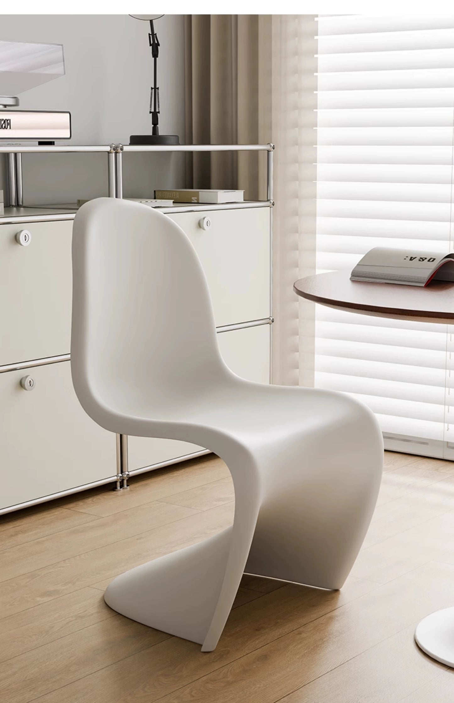 Panton Chair-The Triple Convergence of Technological Innovation, Aesthetic Revolution, and Cultural Symbols