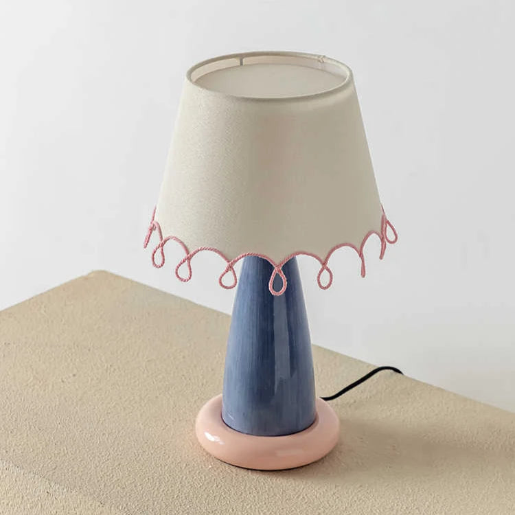 Loop Creamy Color-Block Table Lamp-A Lamp as Sweet And Gentle As Cream