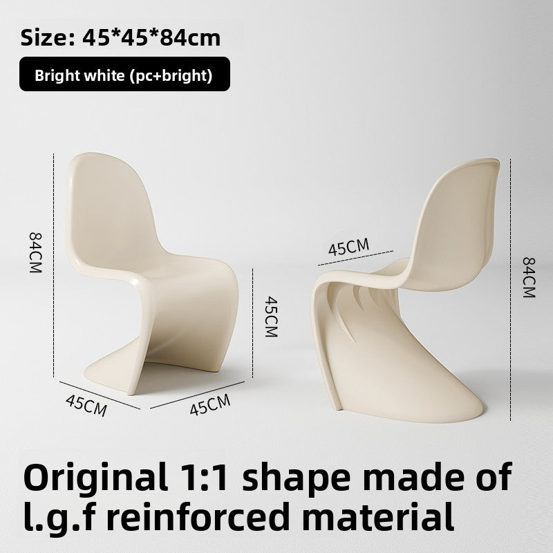 Panton Chair-The Triple Convergence of Technological Innovation, Aesthetic Revolution, and Cultural Symbols