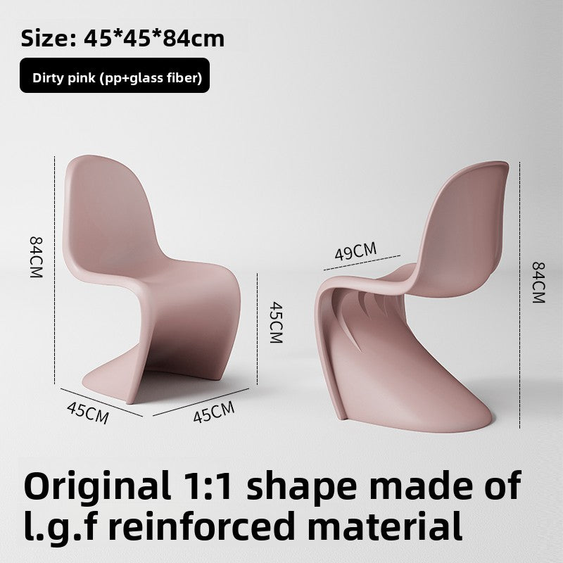 Panton Chair-The Triple Convergence of Technological Innovation, Aesthetic Revolution, and Cultural Symbols