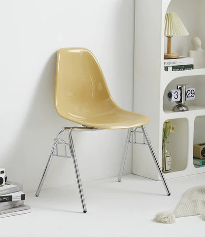Eames Style Dining Chair — Timeless Retro Charm for Home & Cafe