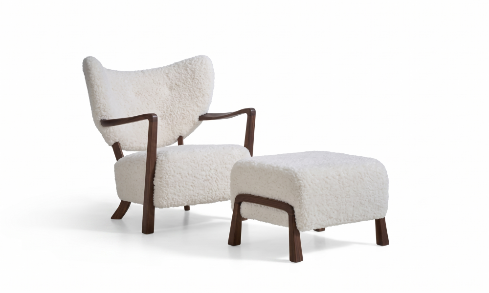 Woolf Lounge Chair – Sculptural Comfort in Soft Shearling Texture
