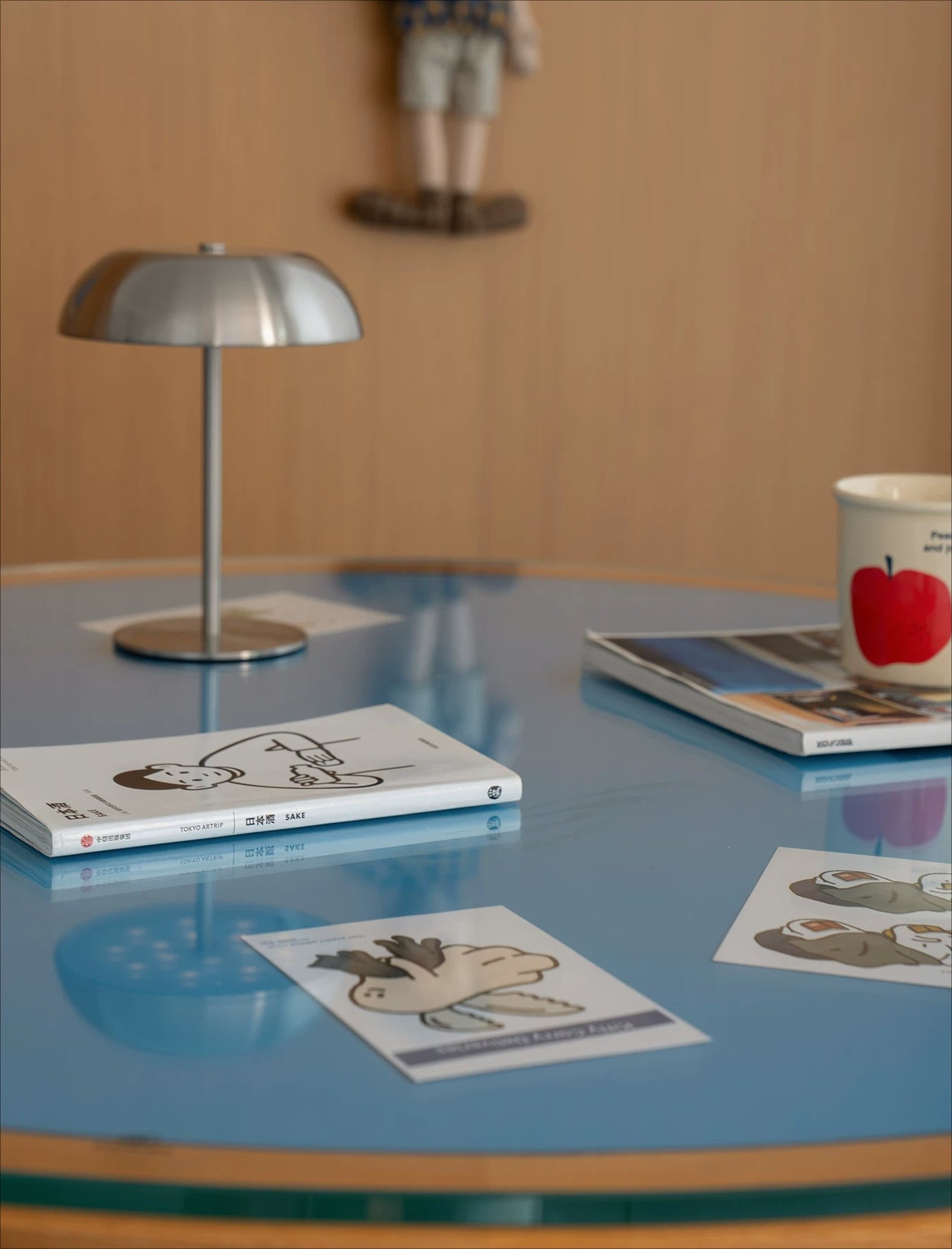 Mid-Century Bauhaus Round Table — Timeless Design & Elegance for Compact Spaces