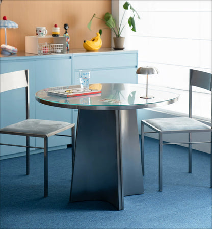 Table à manger ronde Harman — Design Bauhaus vintage pour petits espaces