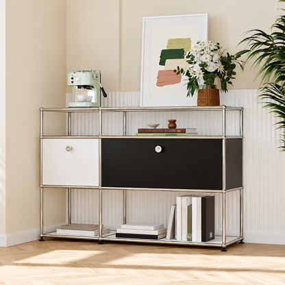 Sideboard im USM-Stil mit Colour-Blocking – Aufbewahrung im Bauhaus-Design