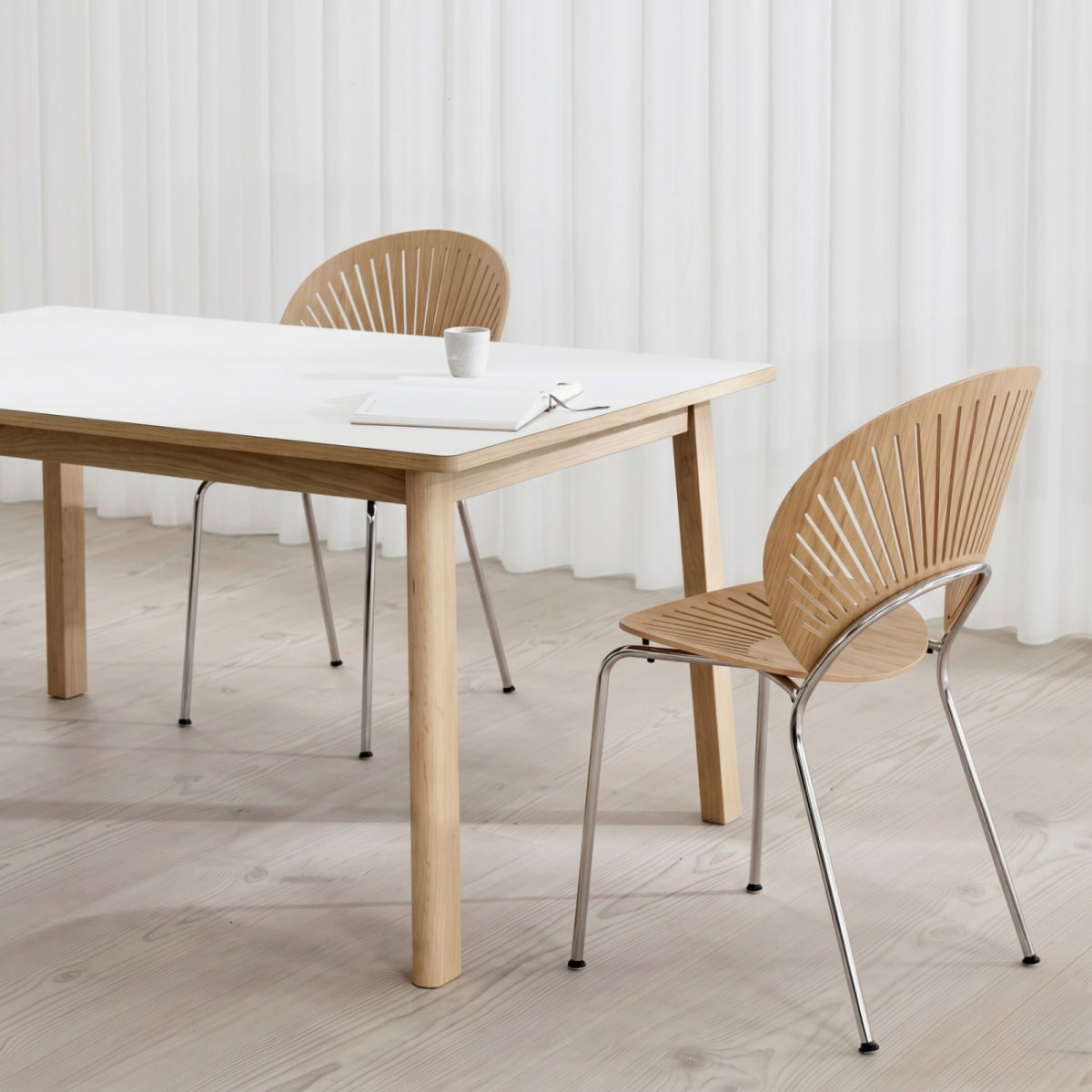 Trinidad Chair – Iconic Scandinavian Bentwood Dining Chair