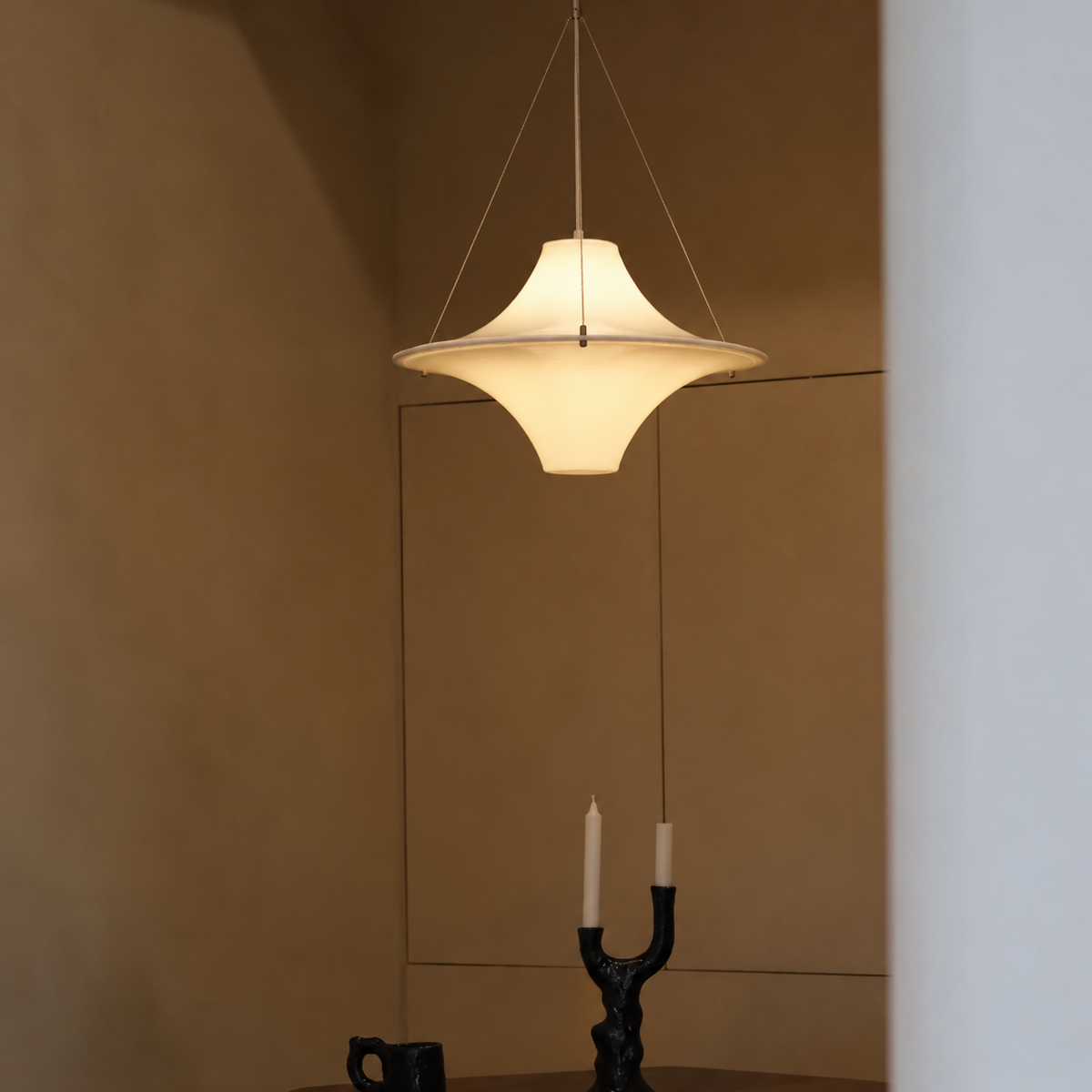 Inno Lokki Skyflyer White Acrylic Pendant Lamp