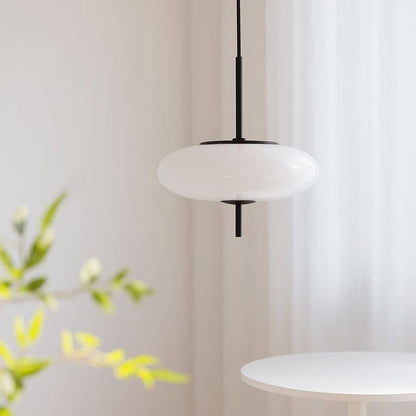 Bauhaus Elegance – Mid-Century Inspired Pendant Light