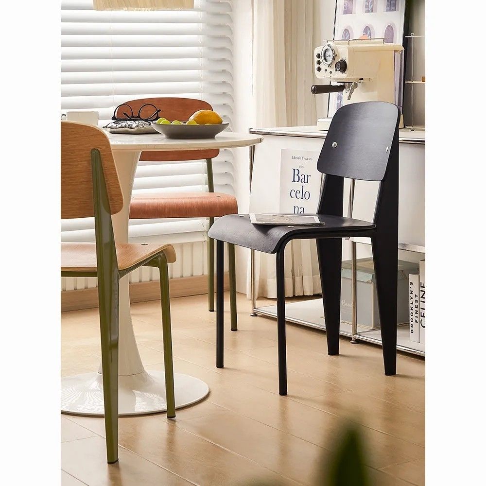 Modern Nordic Leisure Chair — Timeless Comfort for Everyday Living