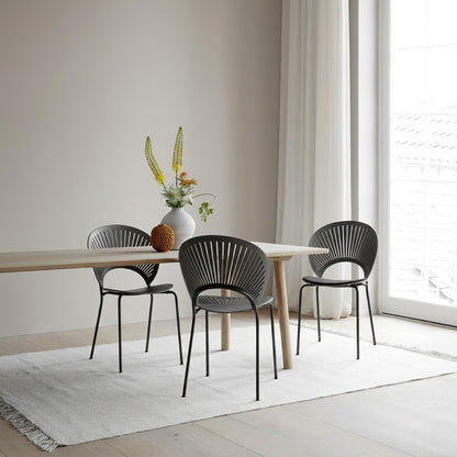 Trinidad Chair – Iconic Scandinavian Bentwood Dining Chair