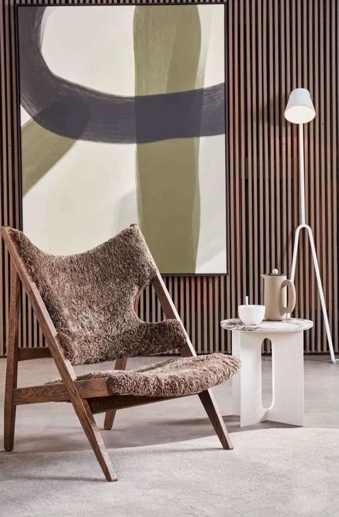 Solid Wood High-Back Lounge Chair — Minimalist Luxury & Creative Designer Style