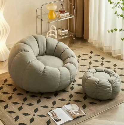 Pumpkin Bliss: sillón reclinable de suelo color crema para dormitorios y balcones acogedores