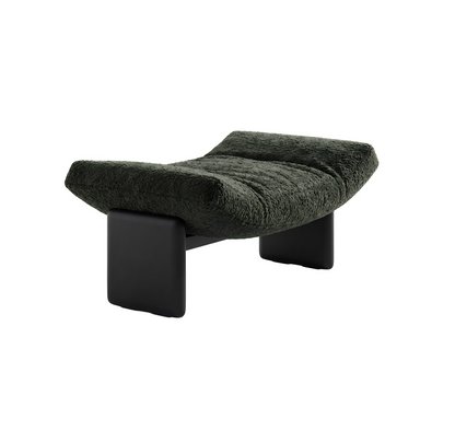 Cassina Emmi Armchair by Minotti – Modern Elegance & Curvaceous Design