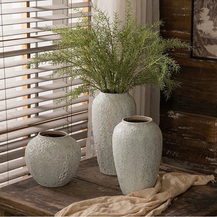 Textured Ceramic Vase Set – Minimalist Decorative Vases (3 Sizes Available)
