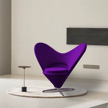 Sillón giratorio Designer Heart: una fusión de estilo romántico y comodidad diaria
