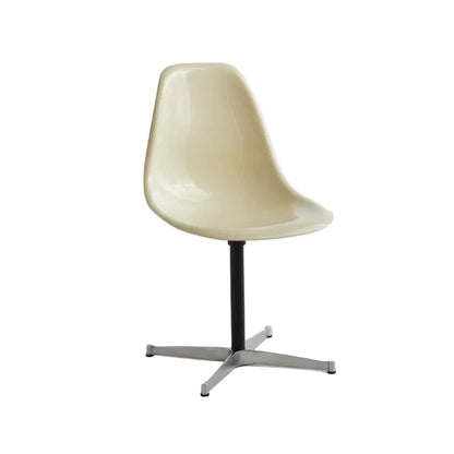 Eames Style Dining Chair — Timeless Retro Charm for Home & Cafe