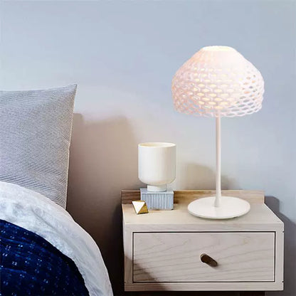 Flos Tatou T1 Table Lamp – Geometric Form & Ambient Glow
