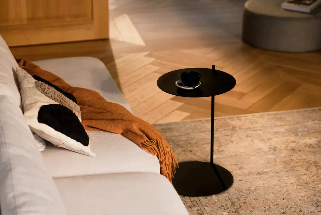 Nordic Mini Side Table — A Fusion of Creative Fashion and Minimalist Iron Art