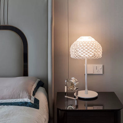 Flos Tatou T1 Table Lamp – Geometric Form & Ambient Glow