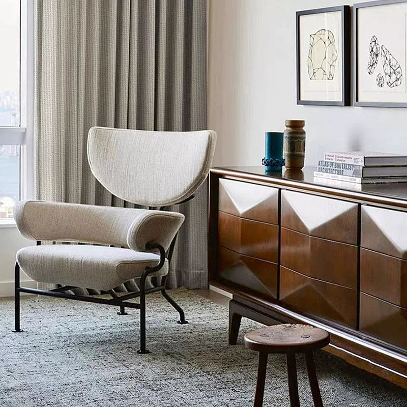Poltrona escultórica Cassina – estilo modernista italiano e conforto envolvente