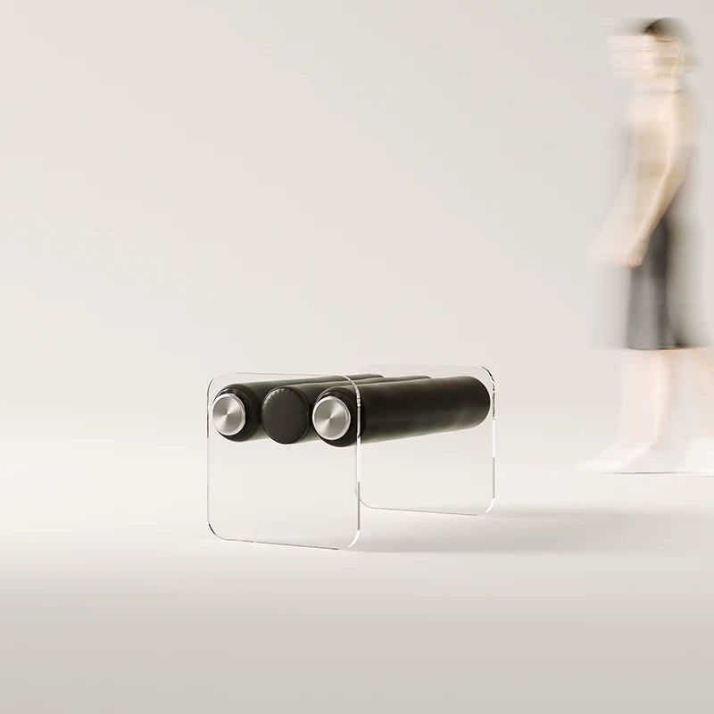 Italian Minimalist Acrylic Lounge Chair — A Transparent Fusion of Modern Design and Comfort