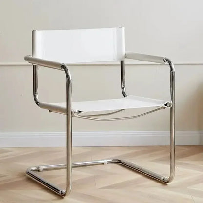 Chaise cantilever de style – Élégante, emblématique, sans effort 