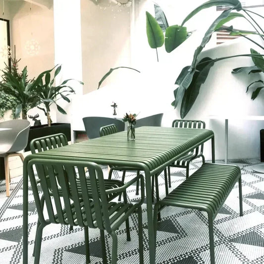 Blacony Tables And Chairs-The Ideal Balcony Home Furnishing