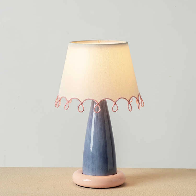 Loop Creamy Color-Block Table Lamp-A Lamp as Sweet And Gentle As Cream