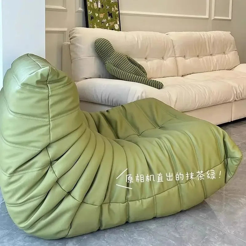 Modern Lounge Chair – Effortless Comfort & Timeless Style