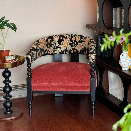 French Retro Solid Wood Lounge Chair – Timeless Elegance for Modern Living