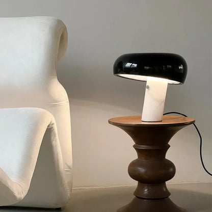 Snoopy Table Lamp-Masterful Classic Design, Illuminating Artistry in Your Home