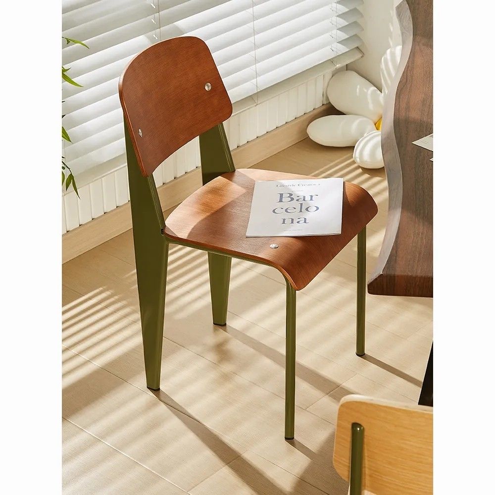 Modern Nordic Leisure Chair — Timeless Comfort for Everyday Living