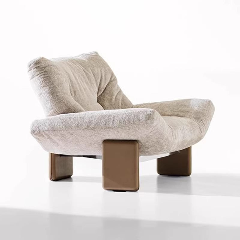 Cassina Emmi Armchair by Minotti – Modern Elegance & Curvaceous Design