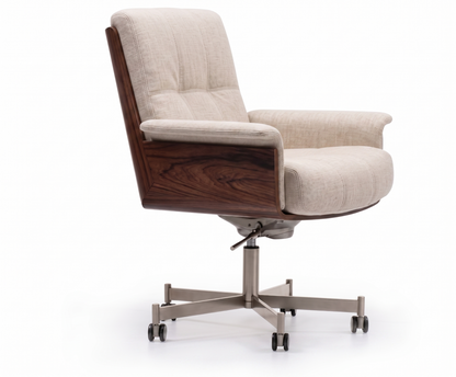 Daiki Lounge Chair – Sculptural Nordic Comfort with Architectural Elegance