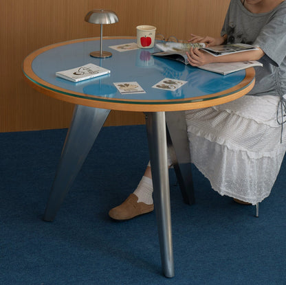 Mid-Century Bauhaus Round Table — Timeless Design & Elegance for Compact Spaces
