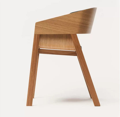 Nordic Solid Wood Dining Chair – Modern Minimalist Designer Armchair for Home & Cafe
