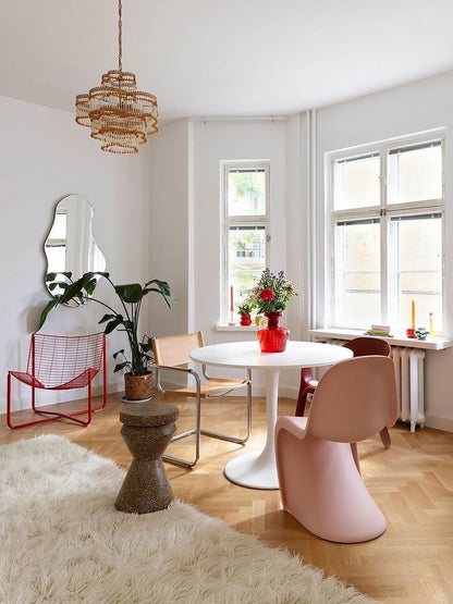 Panton Chair-The Triple Convergence of Technological Innovation, Aesthetic Revolution, and Cultural Symbols