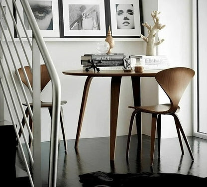 Minimalist Nordic Solid Wood Dining Chair — Versatile Designer Elegance for Home, Cafes & Hotels