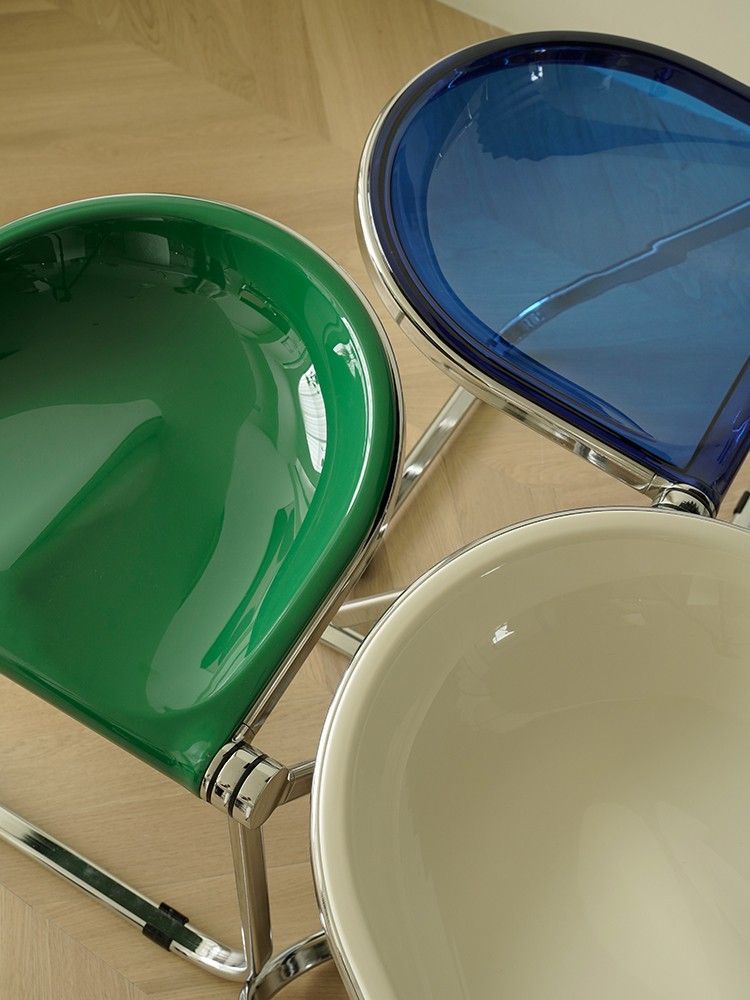 Modern Acrylic Folding Stool – A Fusion of Minimalist Design and Everyday Functionality