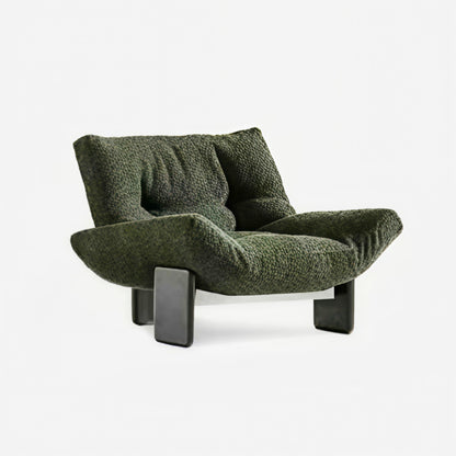 Cassina Emmi Armchair by Minotti – Modern Elegance & Curvaceous Design