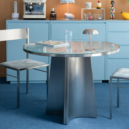 Table à manger ronde Harman — Design Bauhaus vintage pour petits espaces