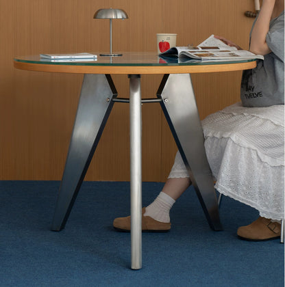 Mid-Century Bauhaus Round Table — Timeless Design & Elegance for Compact Spaces