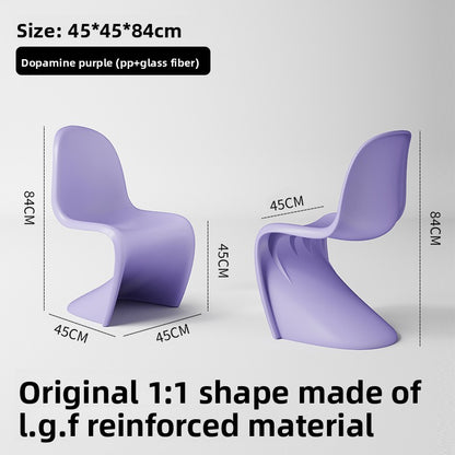 Panton Chair-The Triple Convergence of Technological Innovation, Aesthetic Revolution, and Cultural Symbols