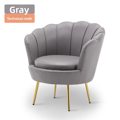 Lujoso sofá nórdico individual: moderno sillón minimalista para sala de estar, dormitorio y espacios boutique.